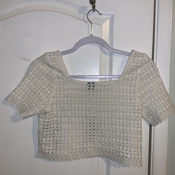 Crop Tee - Picture 2 of 4